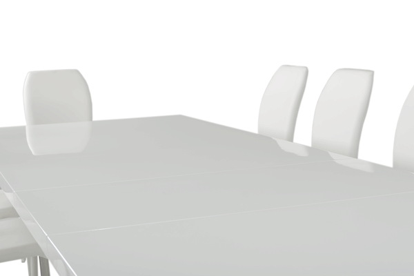 this is an animation of the Domenico extendable dining table in white.