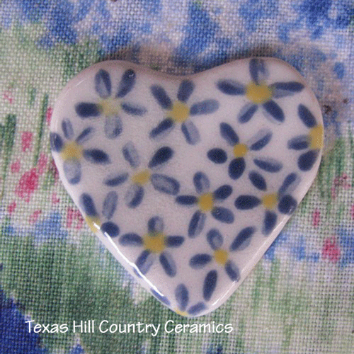 This heart with little daisy flowers is a magnetic needle minder with Neodymium Magnet, ideal as a Sewing Accessory and used by Cross Stitch or Embroidery enthusiast.  Made in the USA