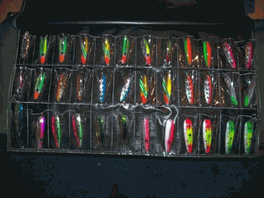 Fishing spoon holder Clearance