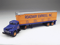 Classic Metal Works #31102 'Roadway' IH R-190 Tractor Trailer (HO)