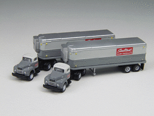 Classic Metal Works #51123 R-190 Tractor w//32/' Flat-Bed Trailer P-I-E