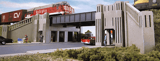 933-3190 Walthers HO Cornerstone Series(R) Art Deco Highway Underpass