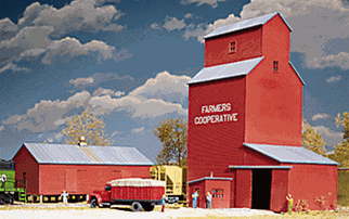 933-3036 Walthers HO Cornerstone Series(R) Farmers Cooperative Rural Grain Elevator